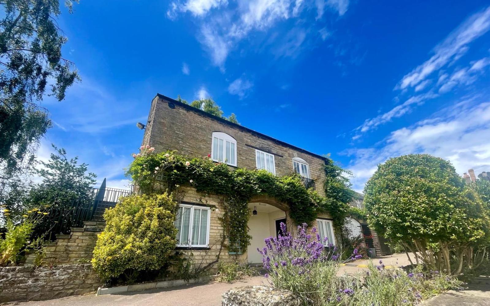 The Ship Inn Oundle Exterior photo
